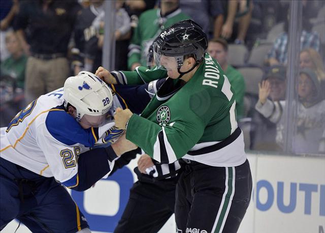 Photo hockey Interview: Antoine Roussel - NHL : National Hockey League - AHL