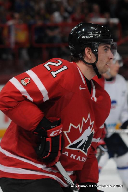 Photo hockey John Tavares : L