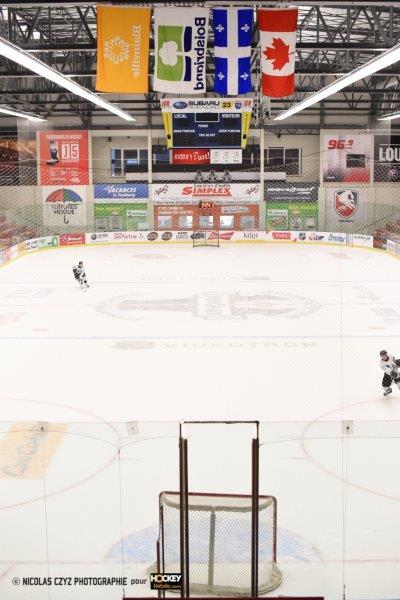 Photo hockey LHJMQ : Bouchard, DG de l