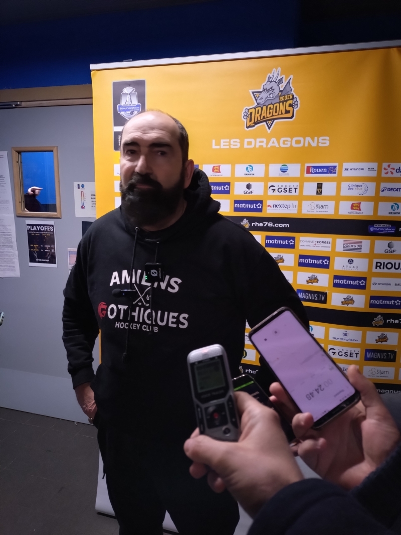 Photo hockey Rouen vs Amiens M2 - ITW M. Richer - F. Lhenry et A. Lindelöf - Ligue Magnus Photo hockey Rouen vs Amiens M2 - ITW M. Richer - F. Lhenry et A. Lindelöf - Ligue Magnus