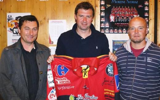 Photo hockey Yan Golubovsky rpond  nos questions - Ligue Magnus : Morzine-Avoriaz (Les Pingouins)