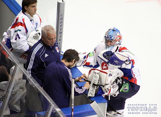 Photo hockey CGNN : Omsk vire en tte - KHL - Kontinental Hockey League