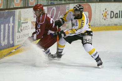Photo hockey Conti cup : Le Dragon s