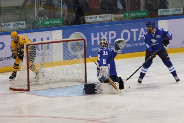 Photo hockey CPK : Astana matre chez lui - KHL - Kontinental Hockey League