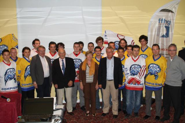 Photo hockey D3 - Compi�gne sort les griffes - Division 3 : Compi�gne (Les Lions)