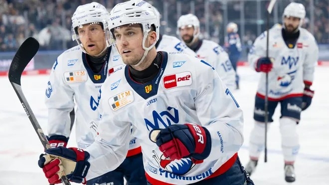 Photo hockey DEL : Fin des quarts de finale - Hockey en Europe