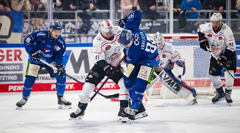 Photo hockey DEL : Trs rapide en haut - Hockey en Europe