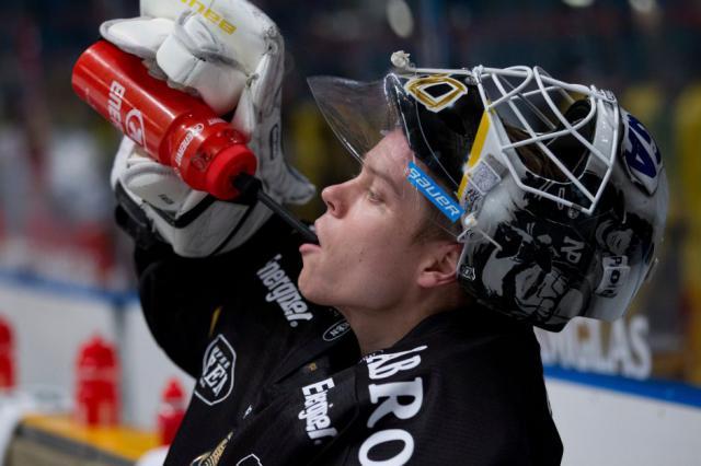 Photo hockey Elitserien : Surprises et jeux blancs - 