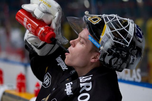 Photo hockey Elitserien : Surprises et jeux blancs - Photo hockey Elitserien : Surprises et jeux blancs -