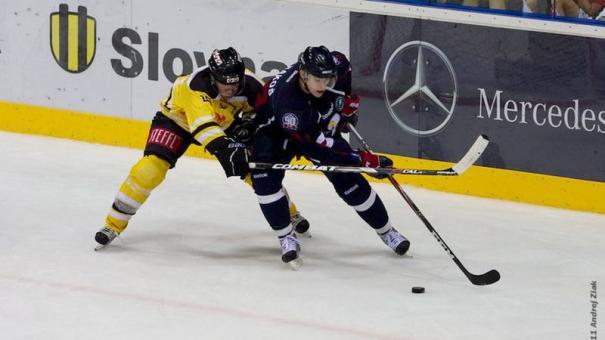 Photo hockey ET : Le Slovan remet le couvert - Hockey en Europe
