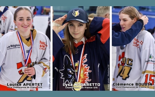 Photo hockey Finale U15 - Trois filles titres - Hockey Mineur