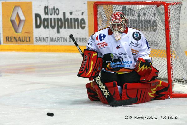 Photo hockey G.Richard quitte Morzine-Avoriaz - Ligue Magnus : Morzine-Avoriaz (Les Pingouins)