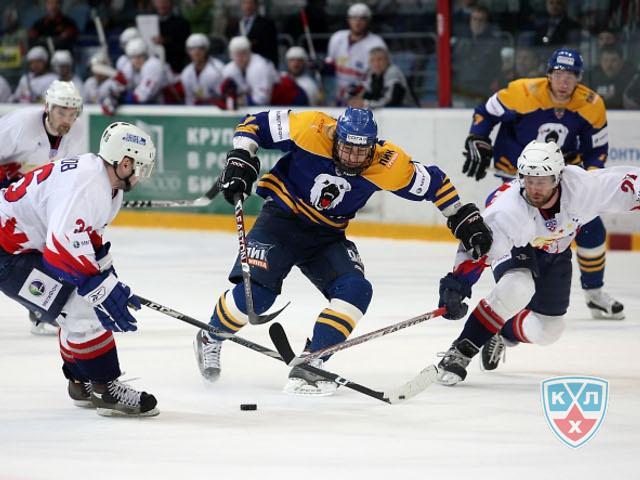 Photo hockey KHL : Alexe Yashin dcisif - KHL - Kontinental Hockey League