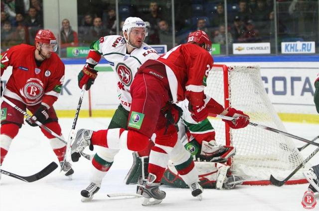 Photo hockey KHL : Avis de tempte - KHL - Kontinental Hockey League