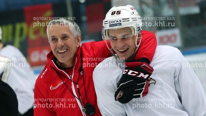 Photo hockey KHL : Bob Hartley, satisfait de cette saison - KHL - Kontinental Hockey League
