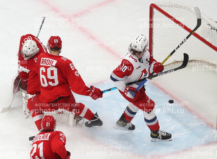 Photo hockey KHL : Chauff  blanc - KHL - Kontinental Hockey League