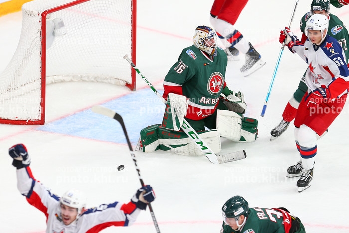 Photo hockey KHL : Choc sommital - KHL - Kontinental Hockey League