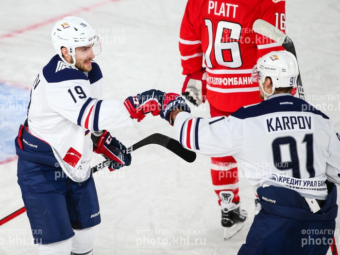 Photo hockey KHL : Derby serr et cl - KHL - Kontinental Hockey League