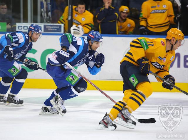 Photo hockey KHL : Doucement, mais srement - KHL - Kontinental Hockey League