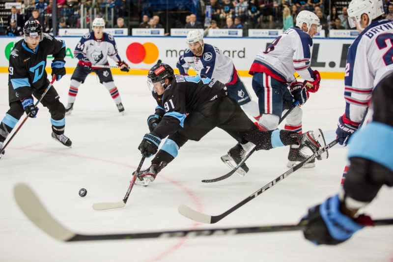 Photo hockey KHL : Eins, polizei ! - KHL - Kontinental Hockey League
