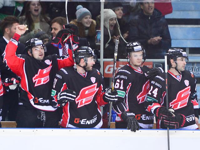 Photo hockey KHL : Et vole l