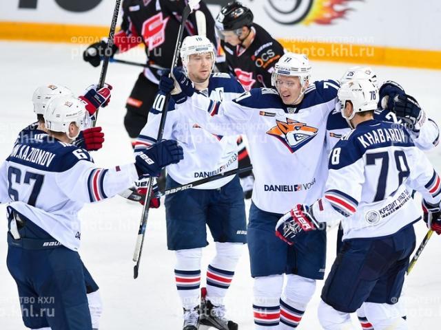 Photo hockey KHL : Il court, il court le renard - KHL - Kontinental Hockey League