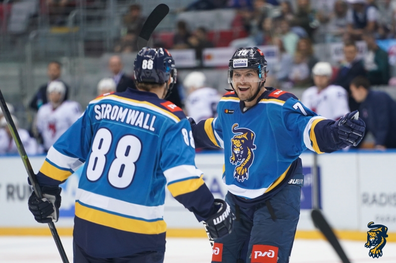 Photo hockey KHL : Incroyable ! - KHL - Kontinental Hockey League