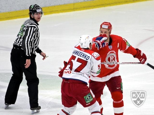 Photo hockey KHL : Jett sur les rails - KHL - Kontinental Hockey League