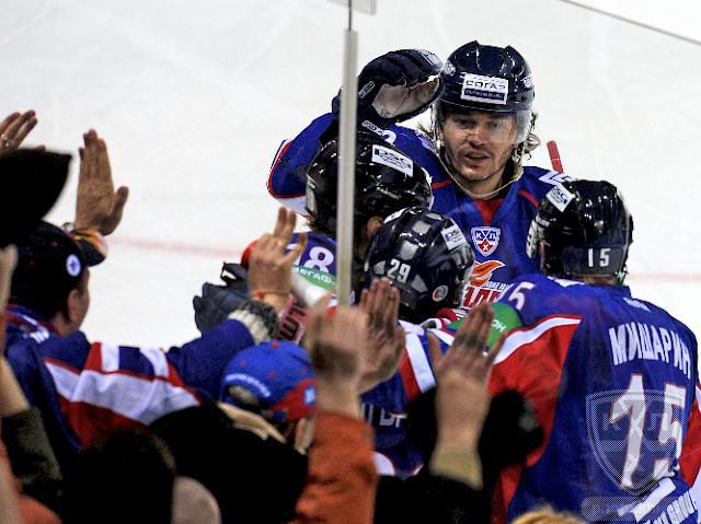 Photo hockey KHL : Jusqu