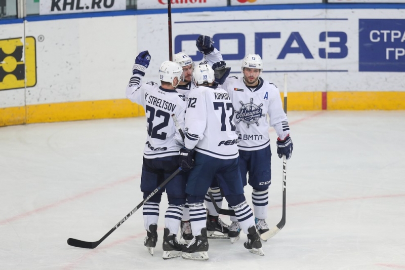 Photo hockey KHL : La course contre la mort - KHL - Kontinental Hockey League