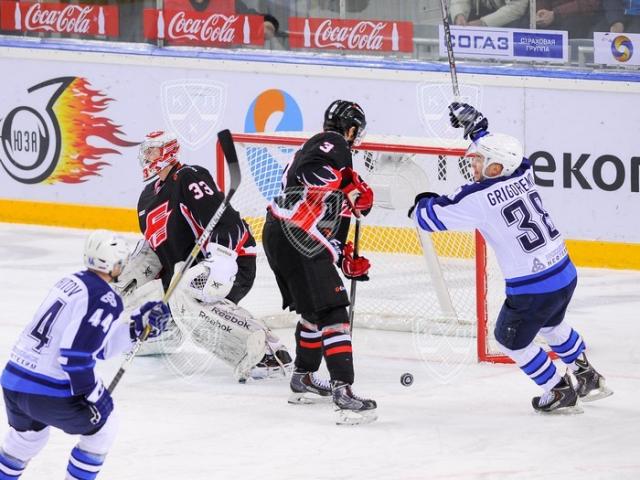 Photo hockey KHL : La course effrne - KHL - Kontinental Hockey League