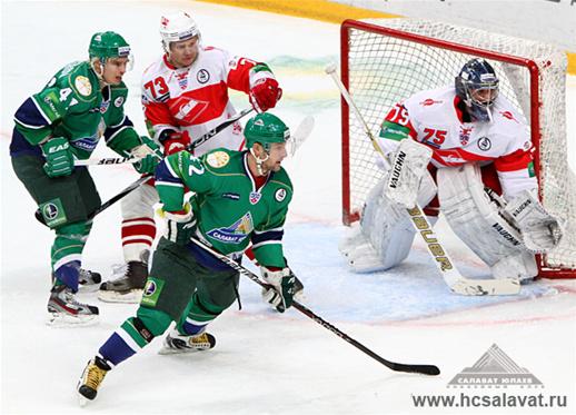 Photo hockey KHL : La course en tte - KHL - Kontinental Hockey League