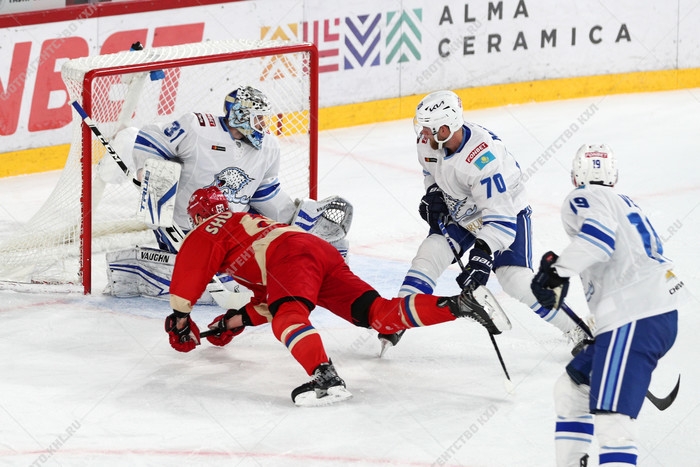 Photo hockey KHL : La panthère se met au chaud - KHL - Kontinental Hockey League