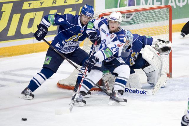 Photo hockey KHL : La tte dans les toiles - KHL - Kontinental Hockey League