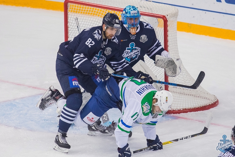 Photo hockey KHL : Le bombardement de l