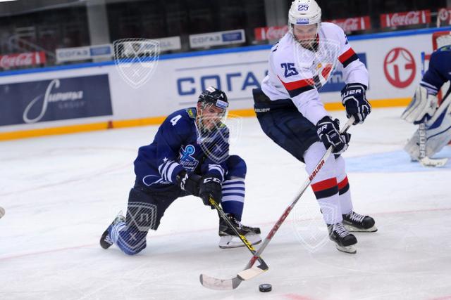 Photo hockey KHL : Le bonheur des uns... - KHL - Kontinental Hockey League