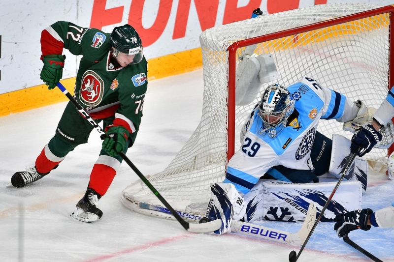 Photo hockey KHL : Le cerf  l