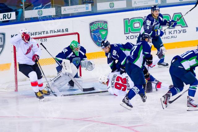 Photo hockey KHL : Le derby accouche d