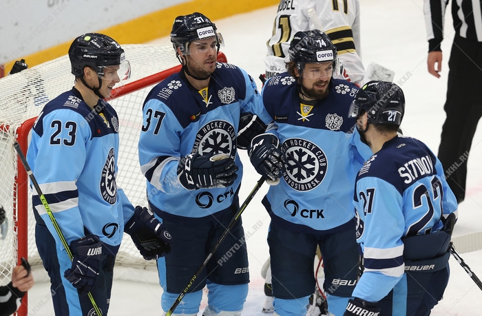 Photo hockey KHL : Le derby du froid - KHL - Kontinental Hockey League