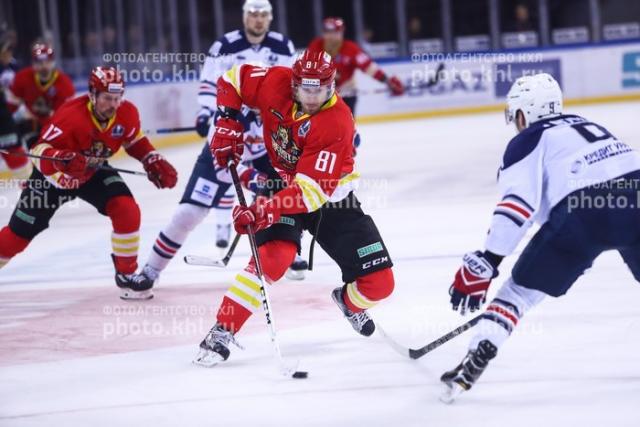 Photo hockey KHL : Le Dragon sauve sa tte - KHL - Kontinental Hockey League