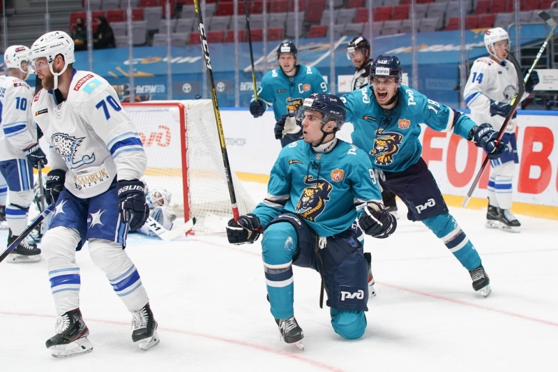 Photo hockey KHL : Le Leopard remonte toujours - KHL - Kontinental Hockey League