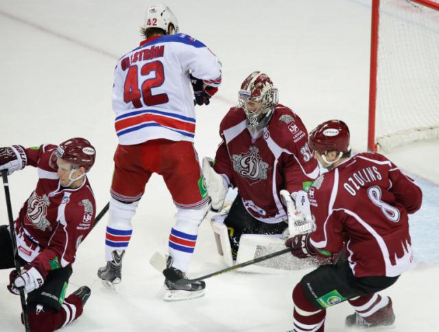 Photo hockey KHL : Le Lion reste dans le coup - KHL - Kontinental Hockey League Photo hockey KHL : Le Lion reste dans le coup - KHL - Kontinental Hockey League