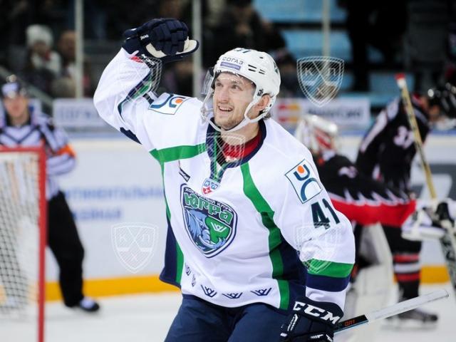 Photo hockey KHL : Le Mammouth vole plus haut que l
