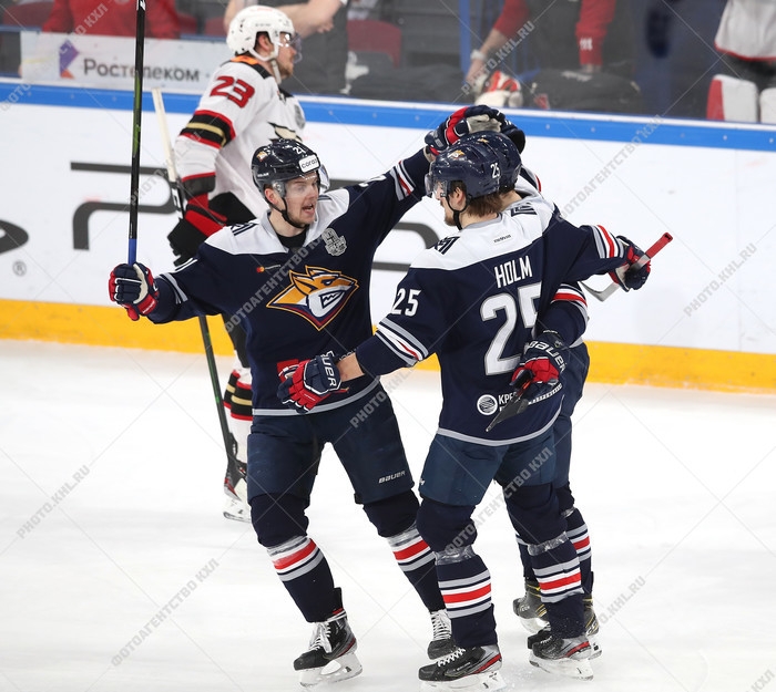 Photo hockey KHL : Le marteau s