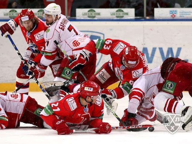 Photo hockey KHL : Le MVD y est, le Loko presque - KHL - Kontinental Hockey League