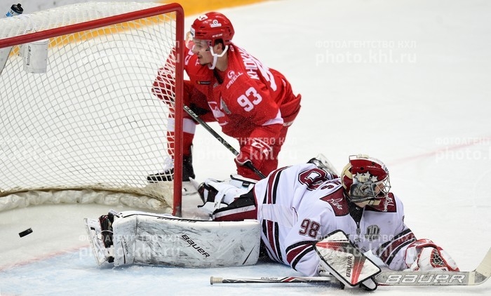 Photo hockey KHL : Le peuple uni ne sera jamais vaincu - KHL - Kontinental Hockey League