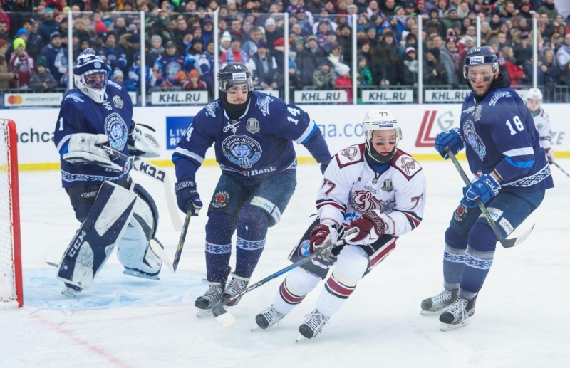 Photo hockey KHL : Les Bisons rsistent au froid - KHL - Kontinental Hockey League