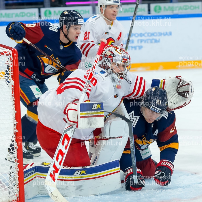 Photo hockey KHL : Lourd comme du mtal - KHL - Kontinental Hockey League