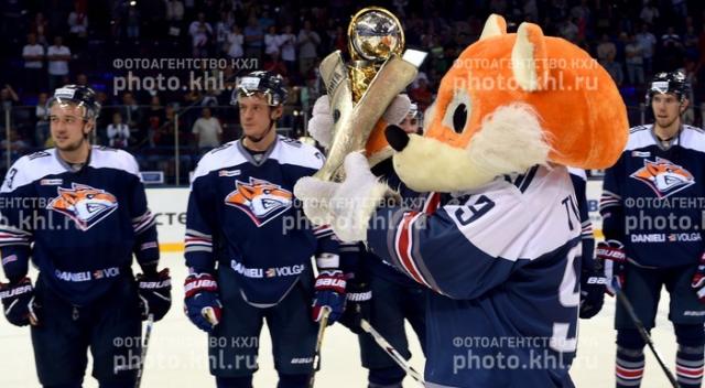Photo hockey KHL : Magnitogorsk gagne la Coupe d