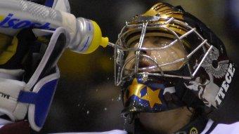 Photo hockey KHL : Masalskis sauvagement agress - KHL - Kontinental Hockey League